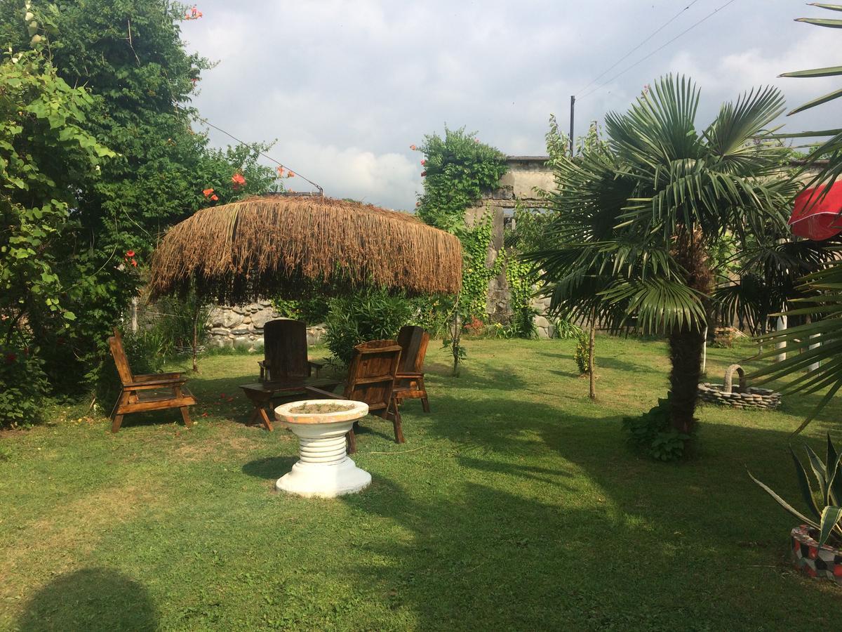 Guest House On Kostava 23 Kobuleti Bagian luar foto